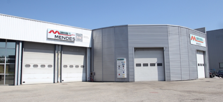 ImplantÃ©e au cÅ“ur de la Savoie, la Carrosserie Mendes intervient sur tous vos vÃ©hicules poids-lourds et vÃ©hicules lÃ©gers